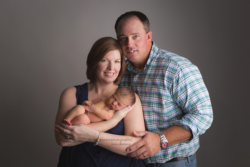 Appear Photography, Hoover, Birmingham, AL newborn baby photographer, newborn with parents, family