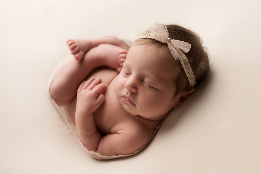 Appear Photography, Hoover, Birmingham, Alabama newborn baby photographer, huck finn pose, backlit
