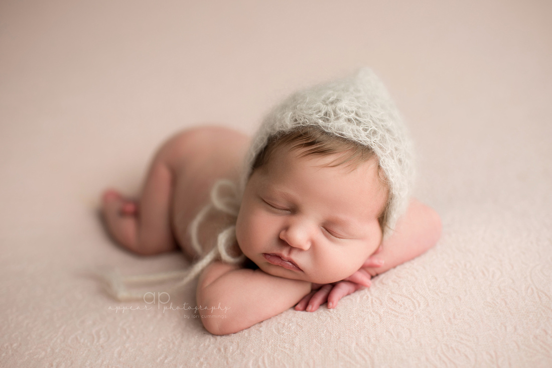Appear Photography, Hoover, Birmingham, Alabama newborn baby photographer, pink backdrop, white bonnet