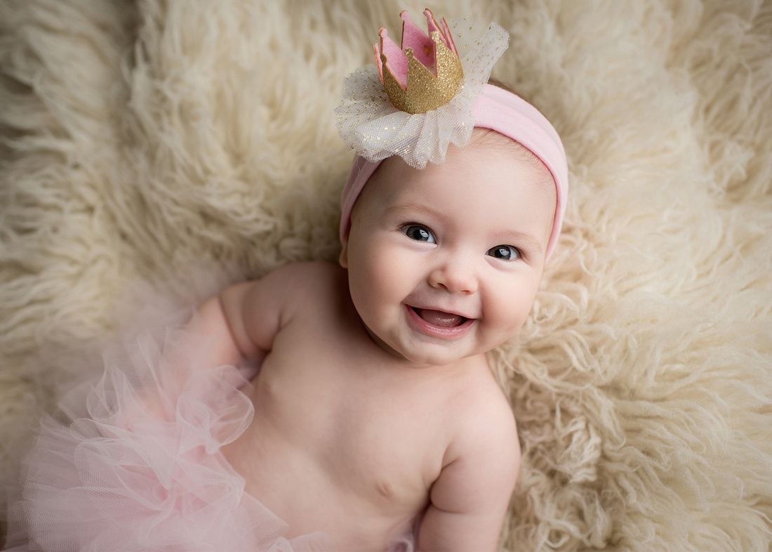 Appear Photography, Hoover, Birmingham, Alabama baby and child photographer, pink tutu, princess crown