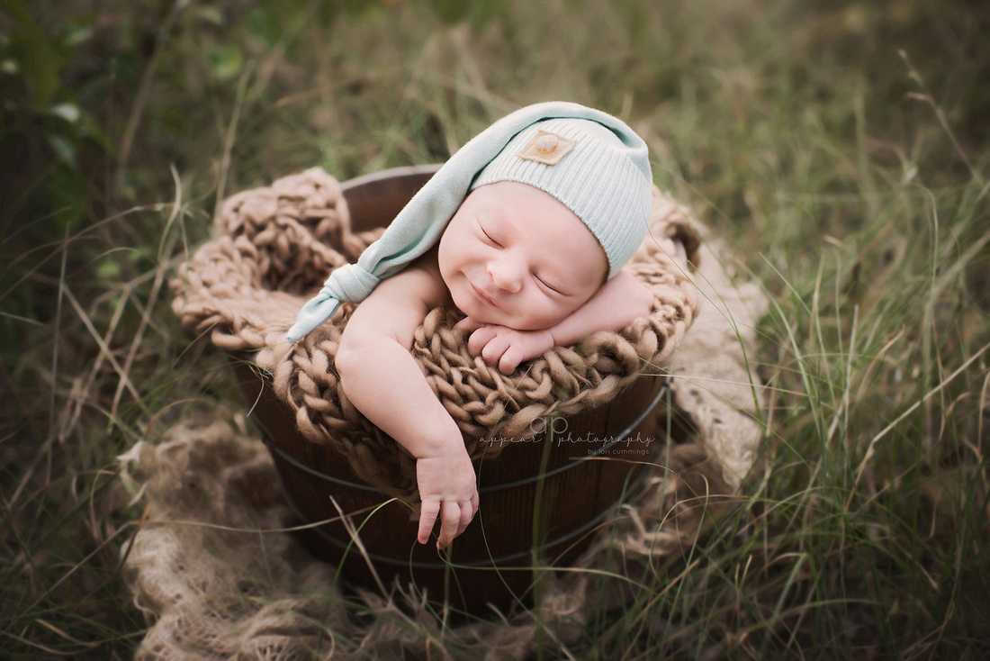 Appear Photography, Hoover, Birmingham, Alabama newborn baby photographer, outdoor newborn session, baby in bucket pose